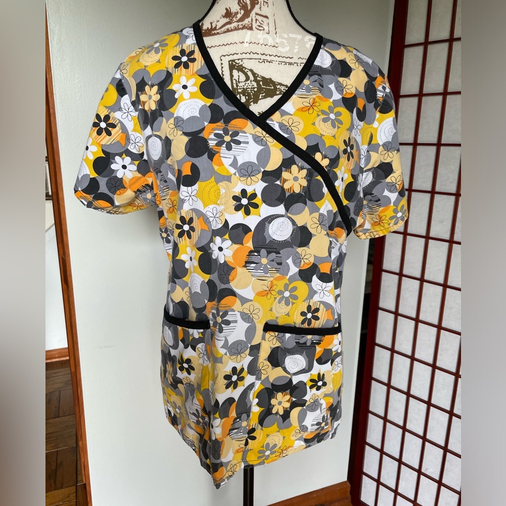 Tafford Scrub Top, Size S